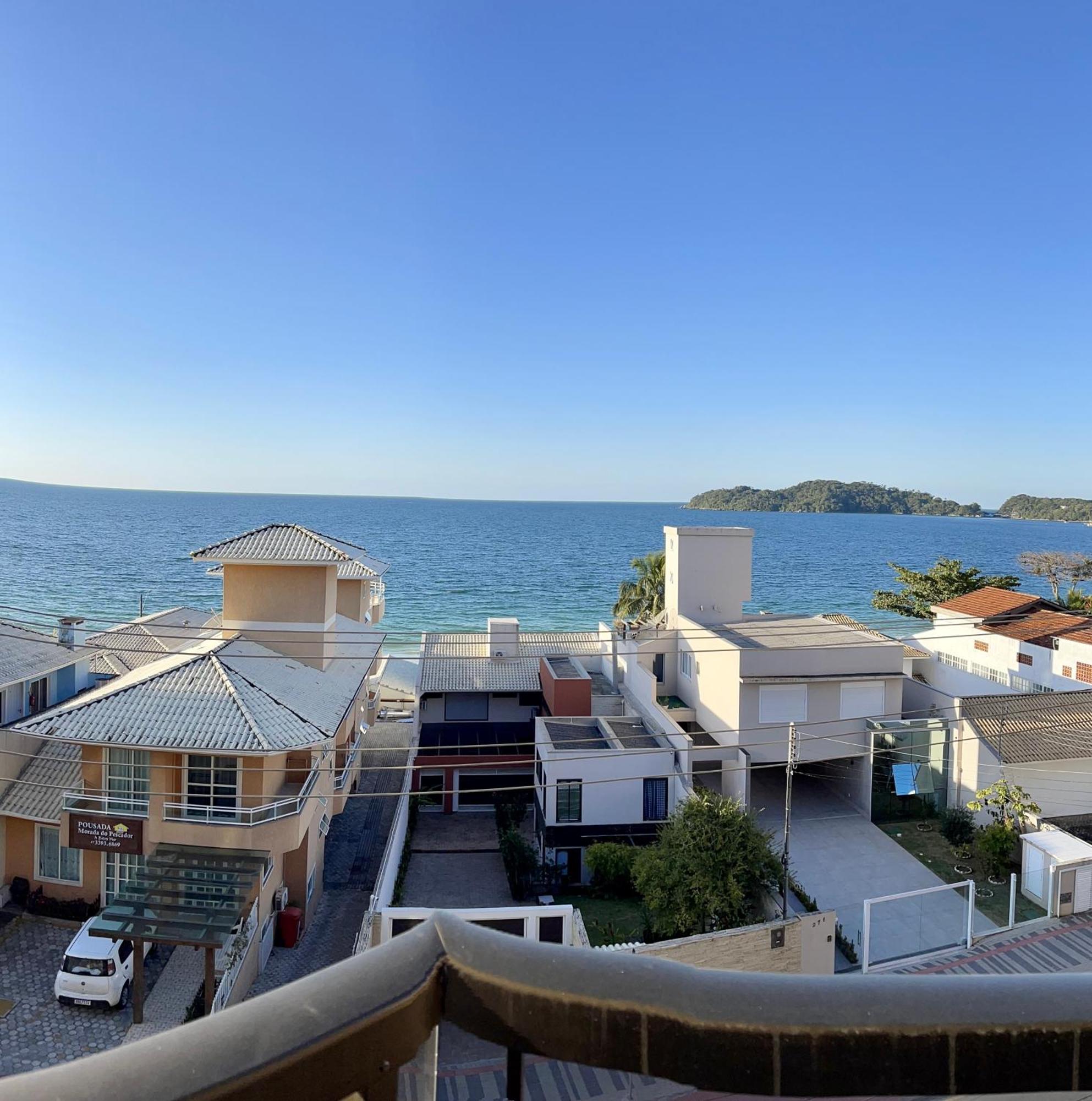 187 Apartamento 50m da Praia. Bela vista ao mar. Em Avenida principal de Bombinhas. Exterior foto