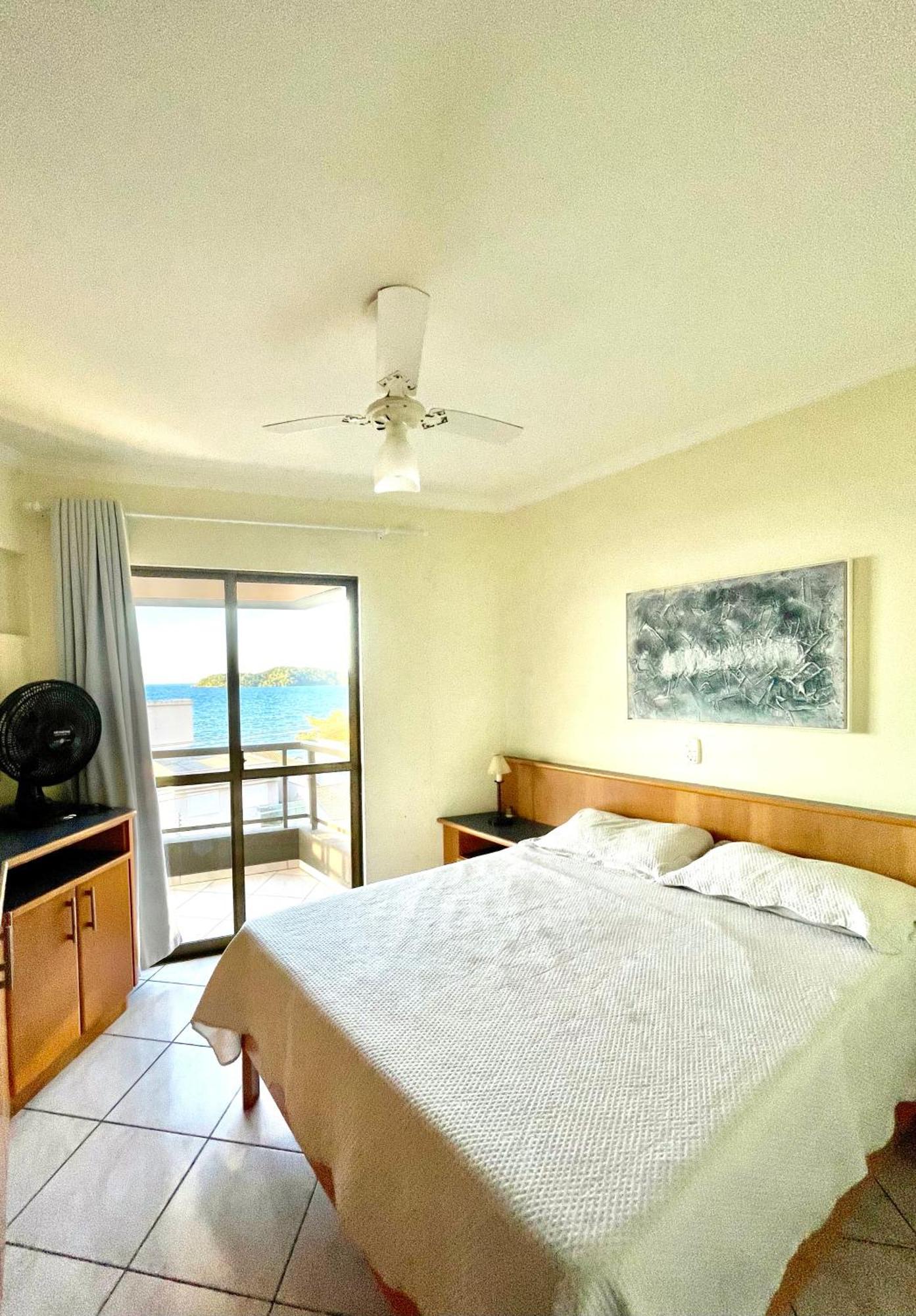 187 Apartamento 50m da Praia. Bela vista ao mar. Em Avenida principal de Bombinhas. Exterior foto